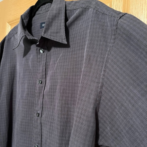 IZOD Men’s Long Sleeve Button Down Shirt - Picture 6 of 9